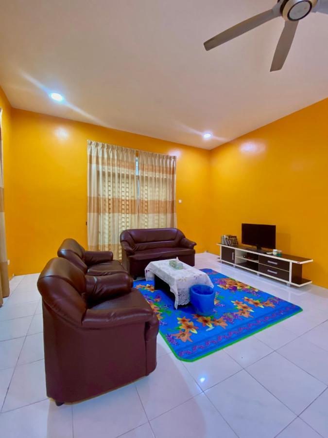 Desyafiq Homestay Kuala Kedah Exterior foto