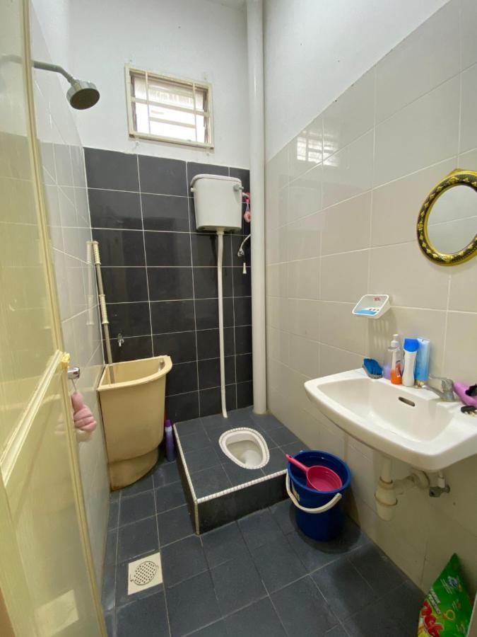 Desyafiq Homestay Kuala Kedah Exterior foto